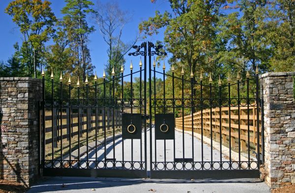 Tucson Driveway Gate Service
